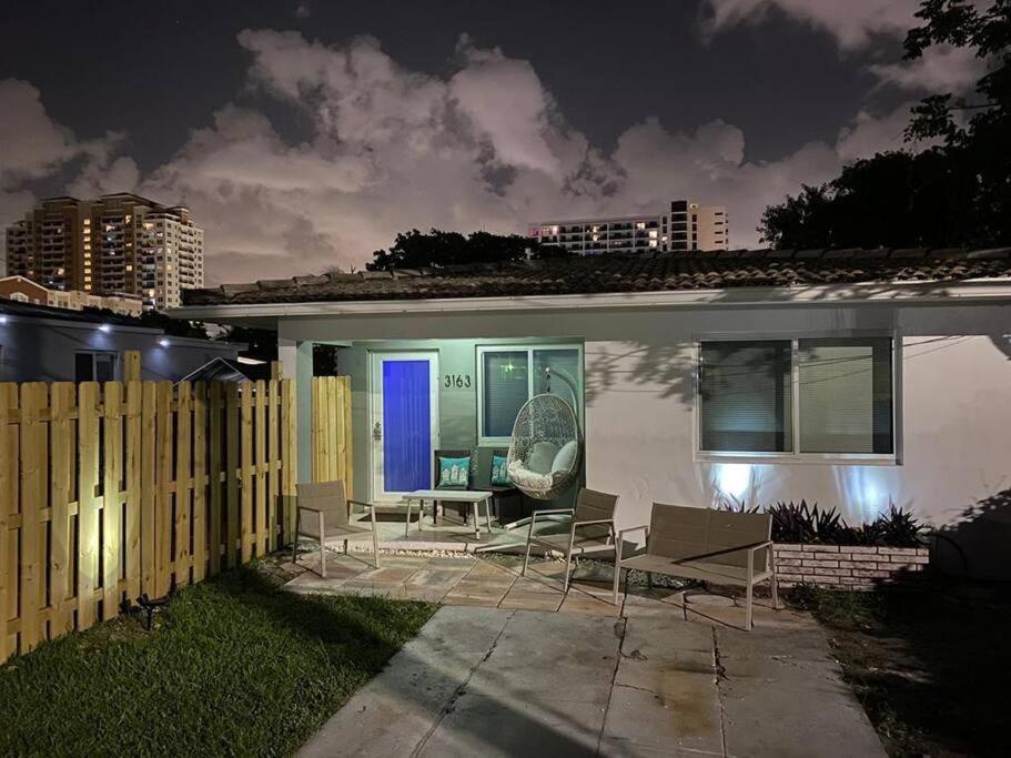 Stayover In 2br - 1bth - Free Parking Apartment *