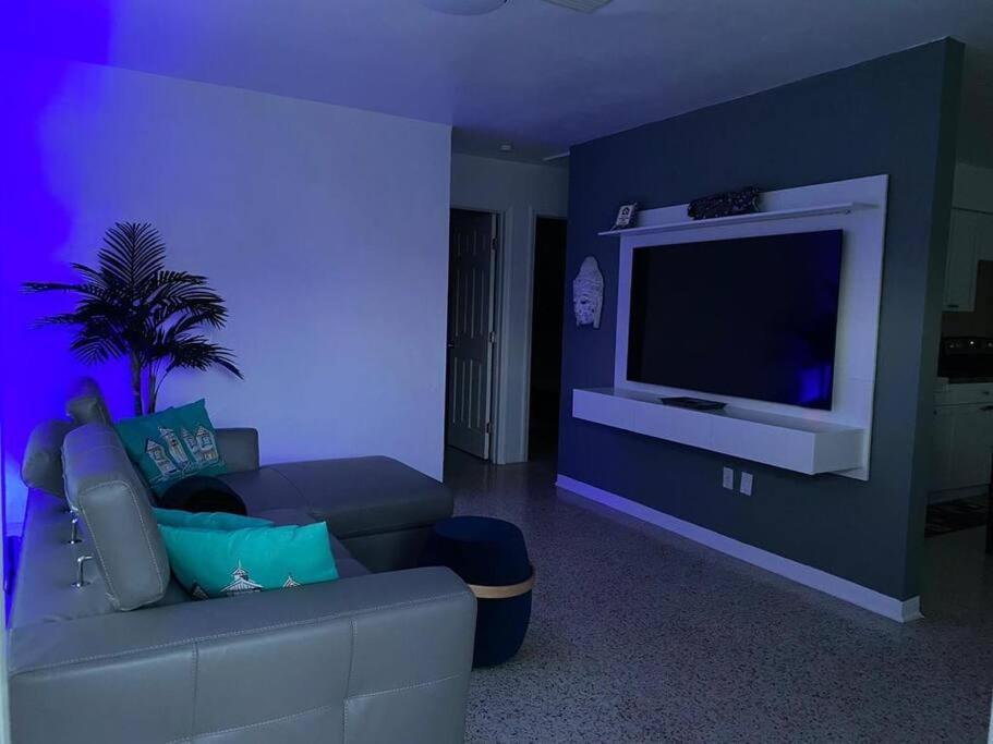 Stayover In 2br - 1bth - Free Parking Apartamento *
